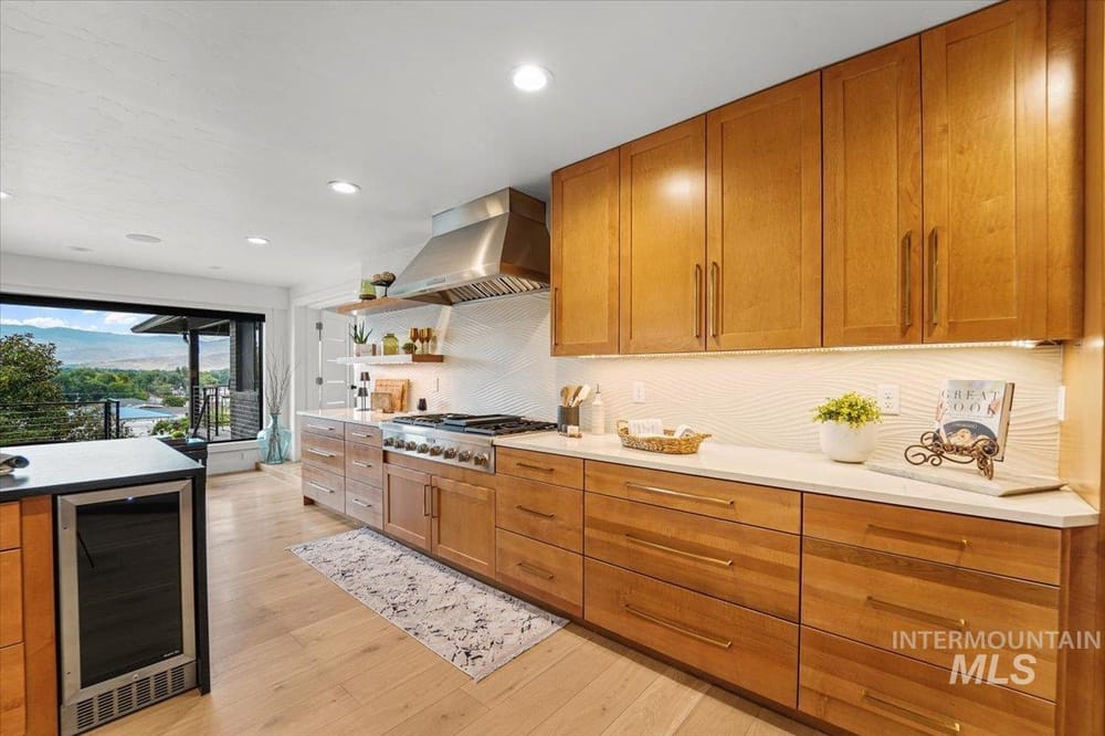 Single Family w/ Acreage - Image 14