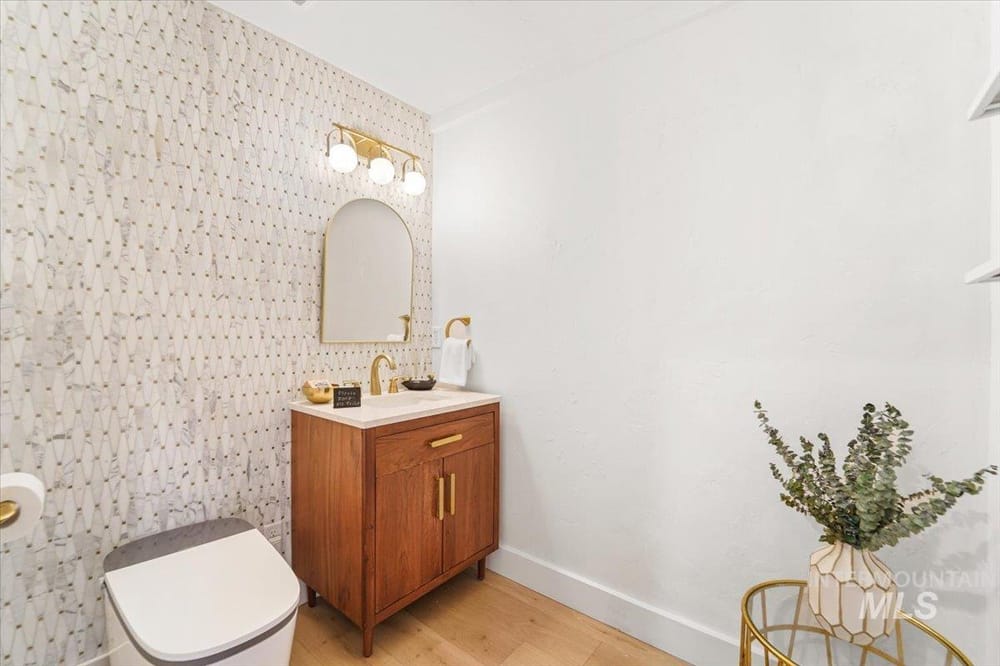 Single Family w/ Acreage - Image 17