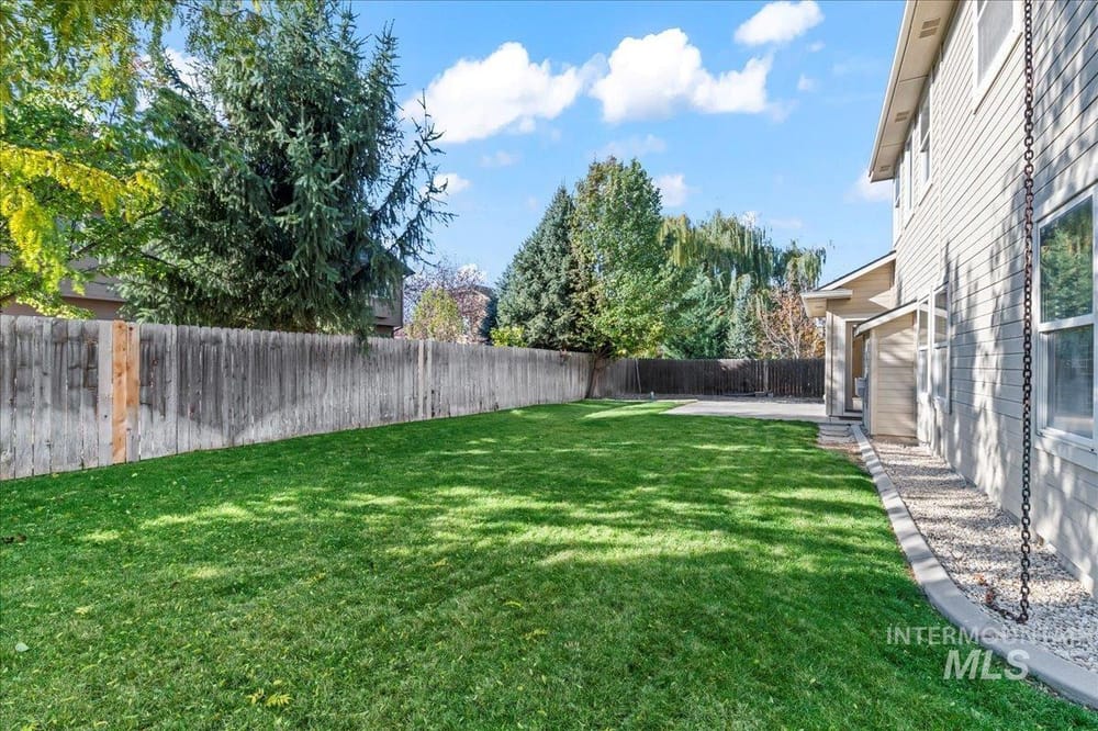 Single family luxury home  - Image 3