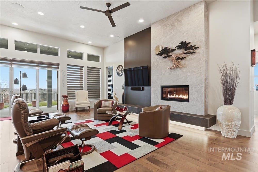 Modern luxury family residence  - Image 13