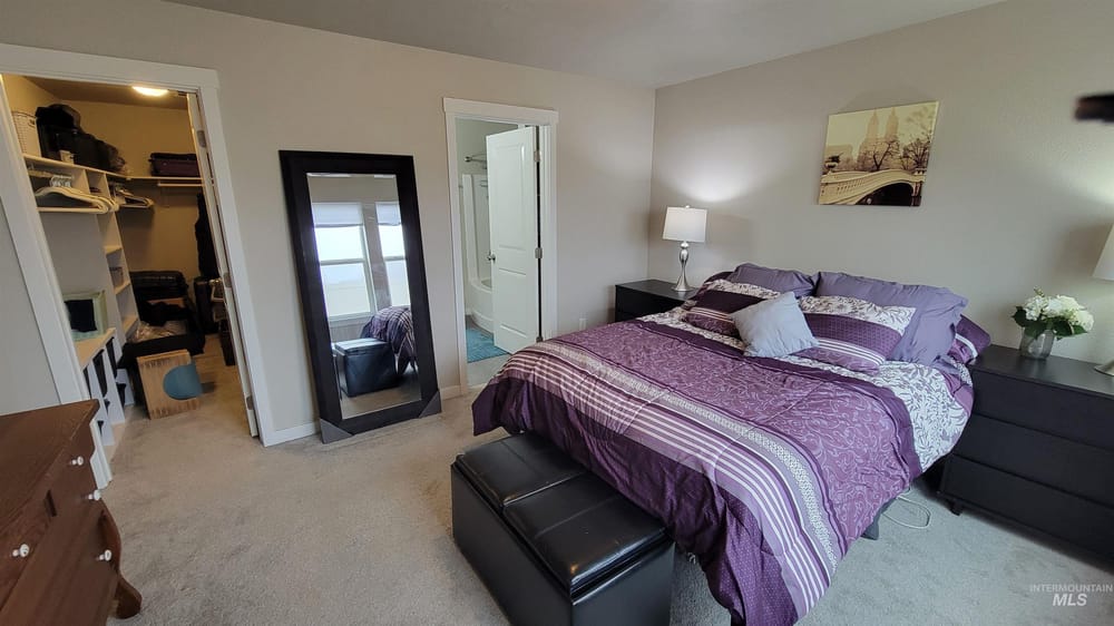 Single family residence  - Image 12