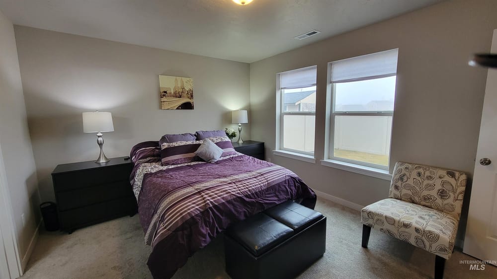 Single family residence  - Image 13