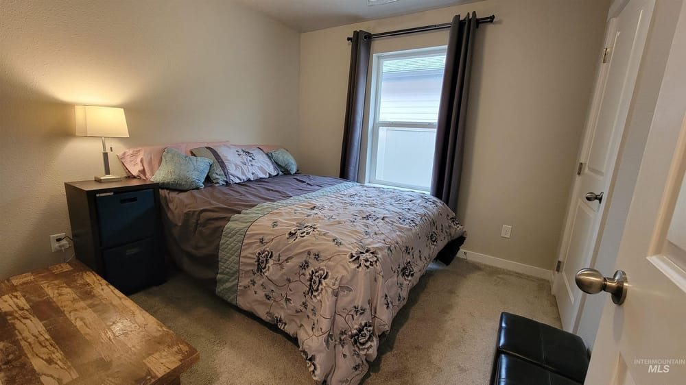 Single family residence  - Image 17