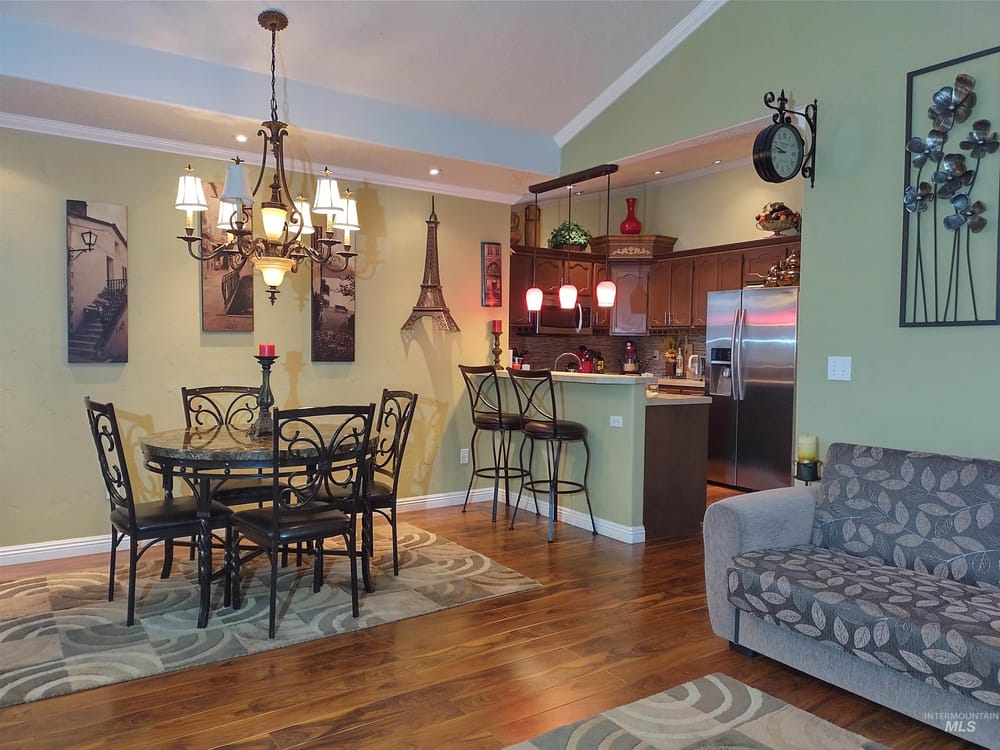 Family residential home  - Image 4