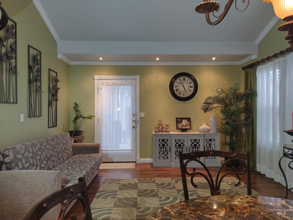 Family residential home  - Image 8