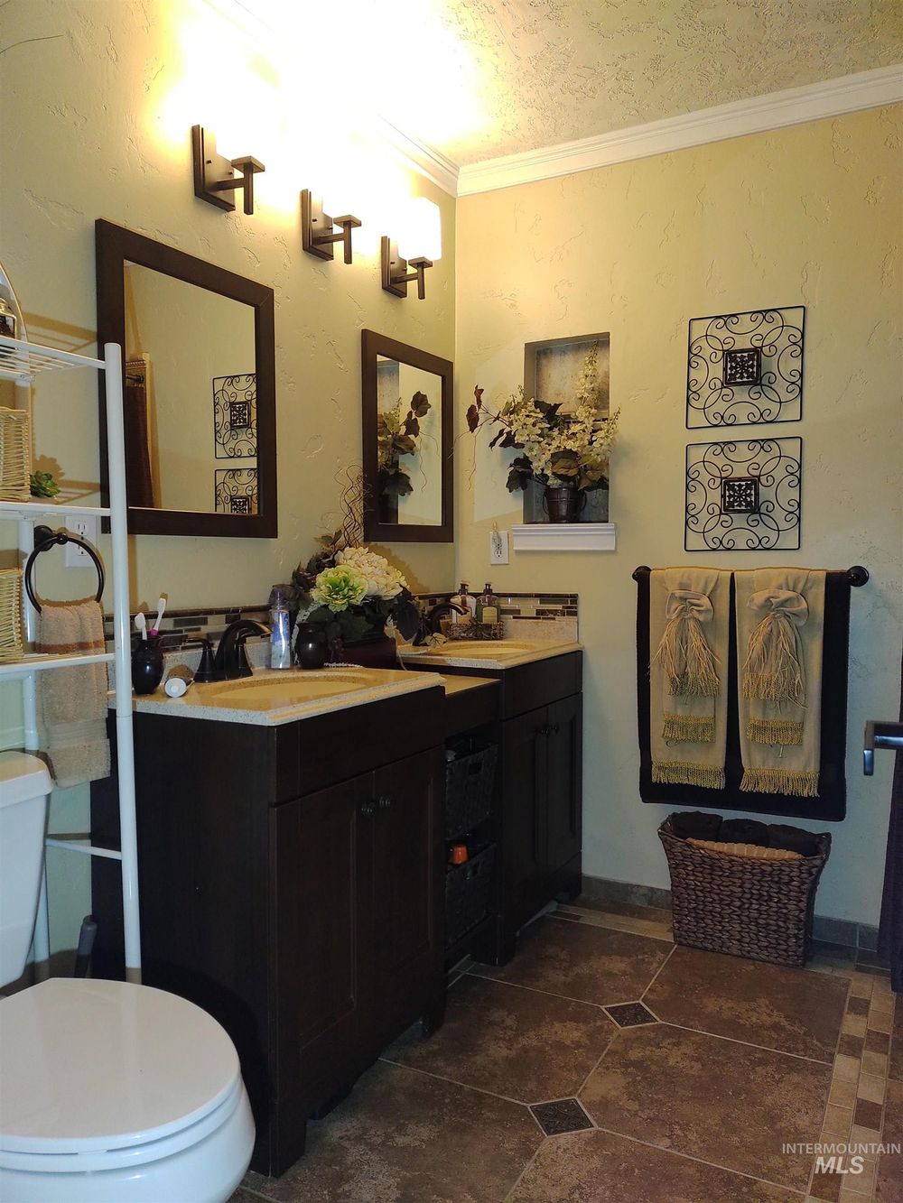 Family residential home  - Image 15