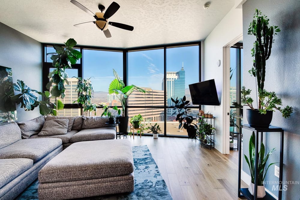 Luxury family residence  - Image 3