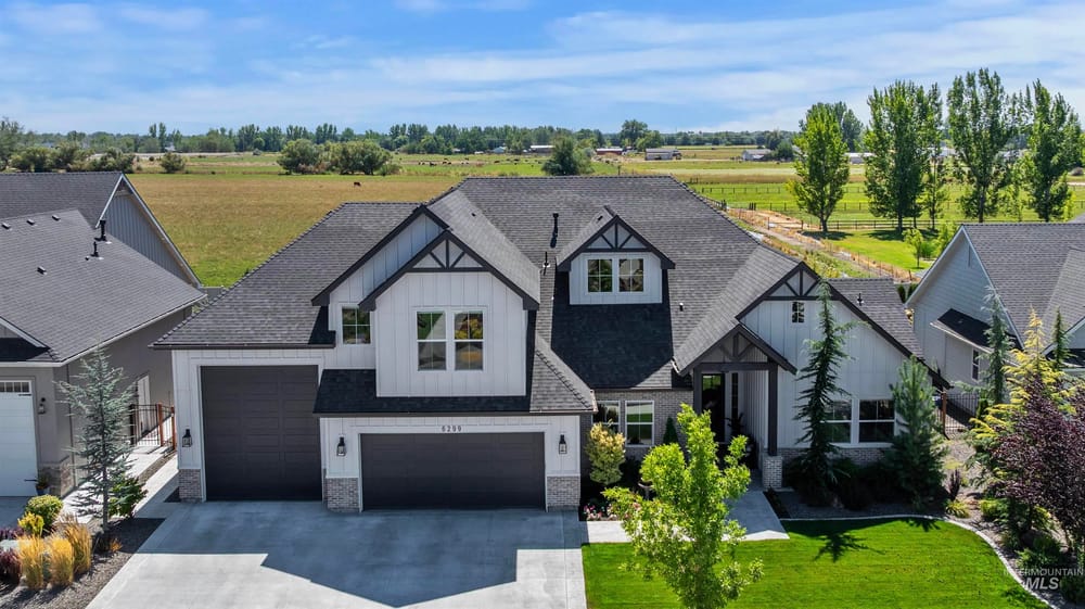 Modern luxury family hoe